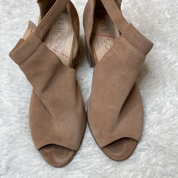 Sole Society Ferris Caramel Bootie Buckle Chunky Heel Peep Toe Shoes - Picture 4 of 11